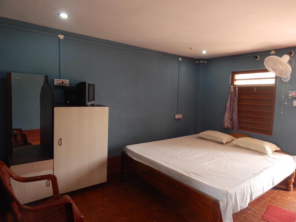 Hotel Mainak, Mandarmani Room photo